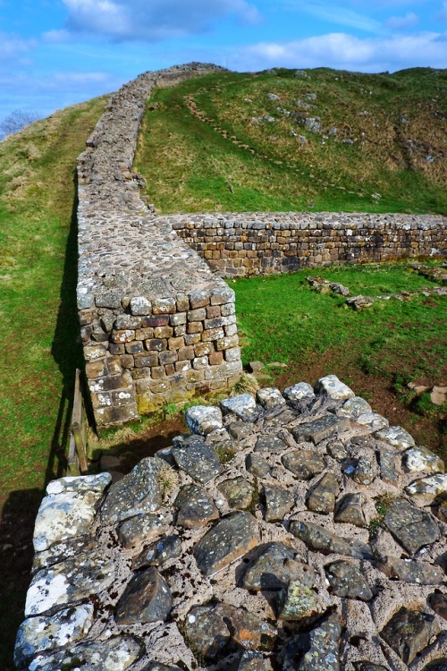 Mile Castle and Rock Features Photo Set 2 at Steel Rigg, Hadrian’s Wall, Northumberland, 14.4.18.