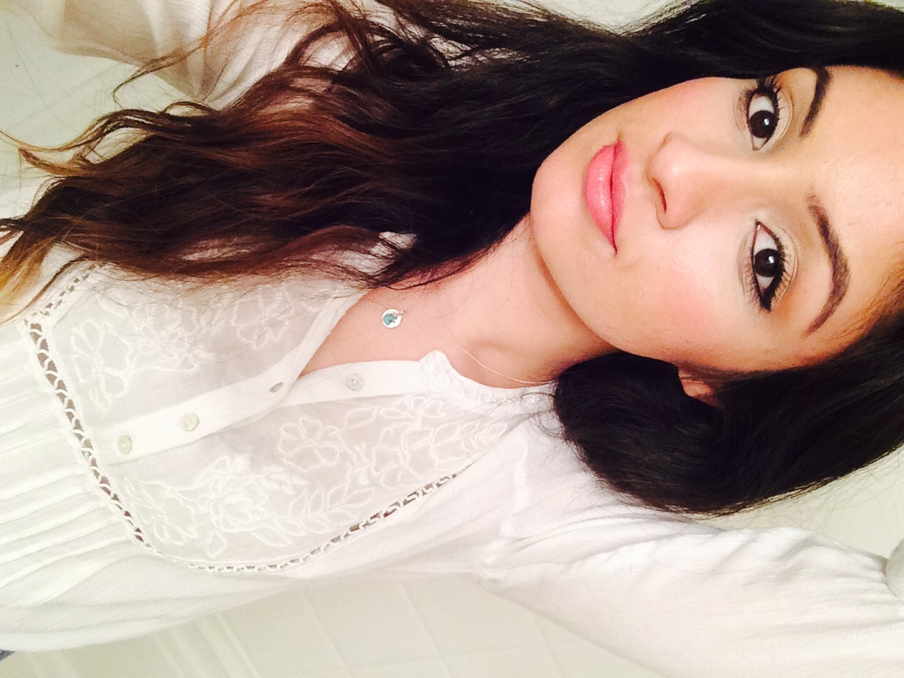 bel0ve:  “Manifest plainness,Embrace simplicity,Reduce selfishness,Have few desires.” 