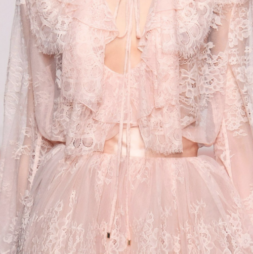 glowdetails:details @ blumarine fall 19