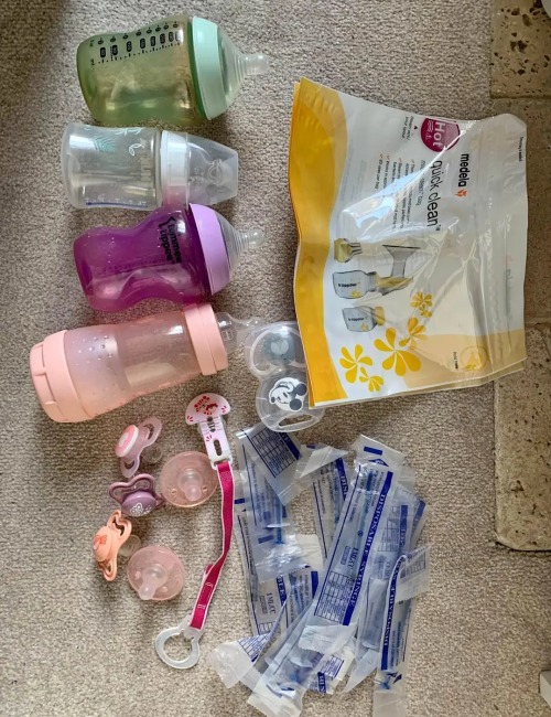 Unused Bottle And Pacifier For Y'all Inbox Me Anyone For Online And In Person Session