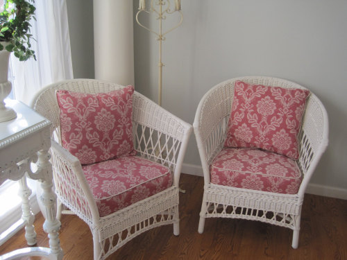 1930s cottage chic wicker chairs with damask cushions - vintagehomegoods