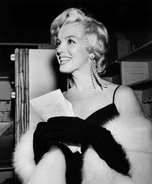 Sex miss-vanilla:Marilyn at the premiere of “The pictures