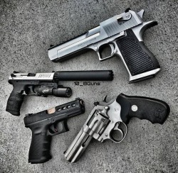 gundoseig:  What’s your favorite pistol?