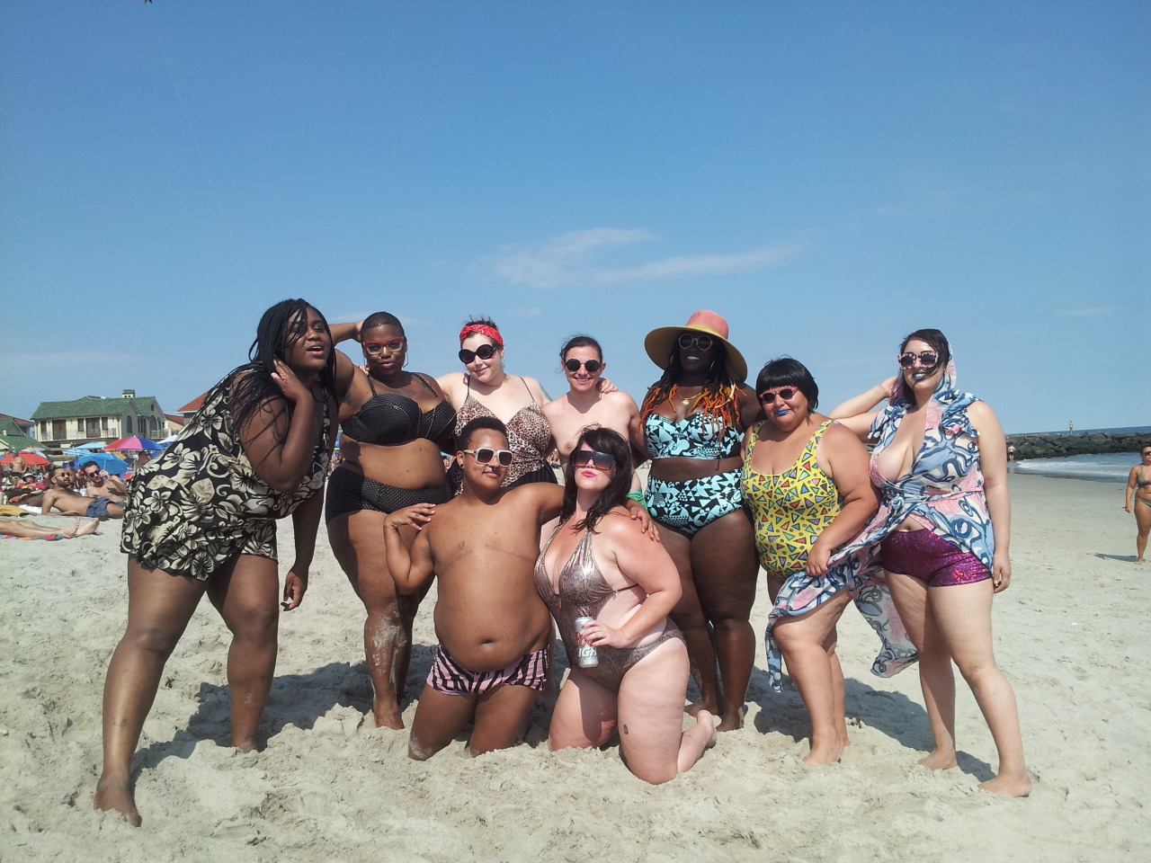lesbianese:  dildosandglitter:  grrlyman:  Fat femme beach day at Riis Park in NYC