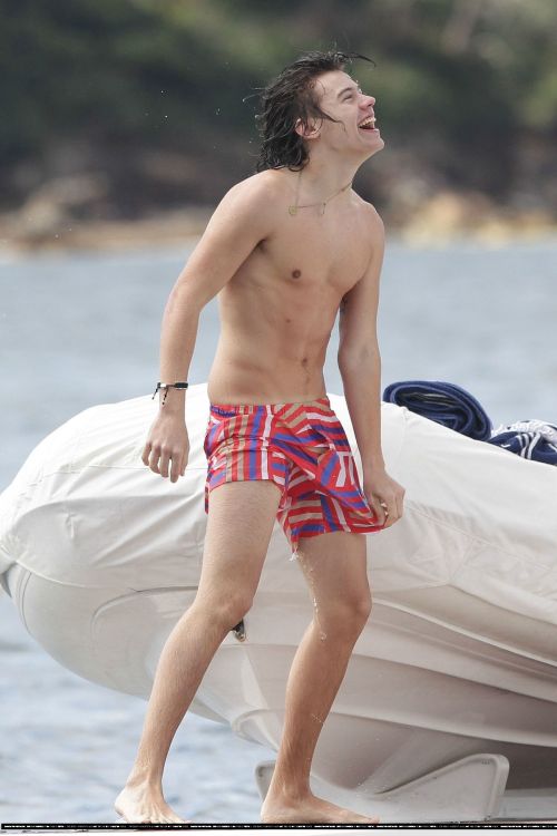 tfootielover:    Harry Styles  i wished porn pictures