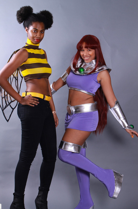 superheroesincolor:    Bumblebee and Starfire #Cosplay  by The Divinity Doll facebook / tumblr