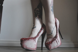 aprilstreynj:  paranoirotica:  My babies &lt;3   Made from the skin of my exes