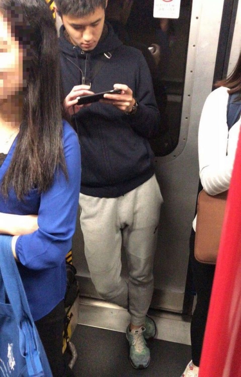 ttatttt: 最会这张好性感