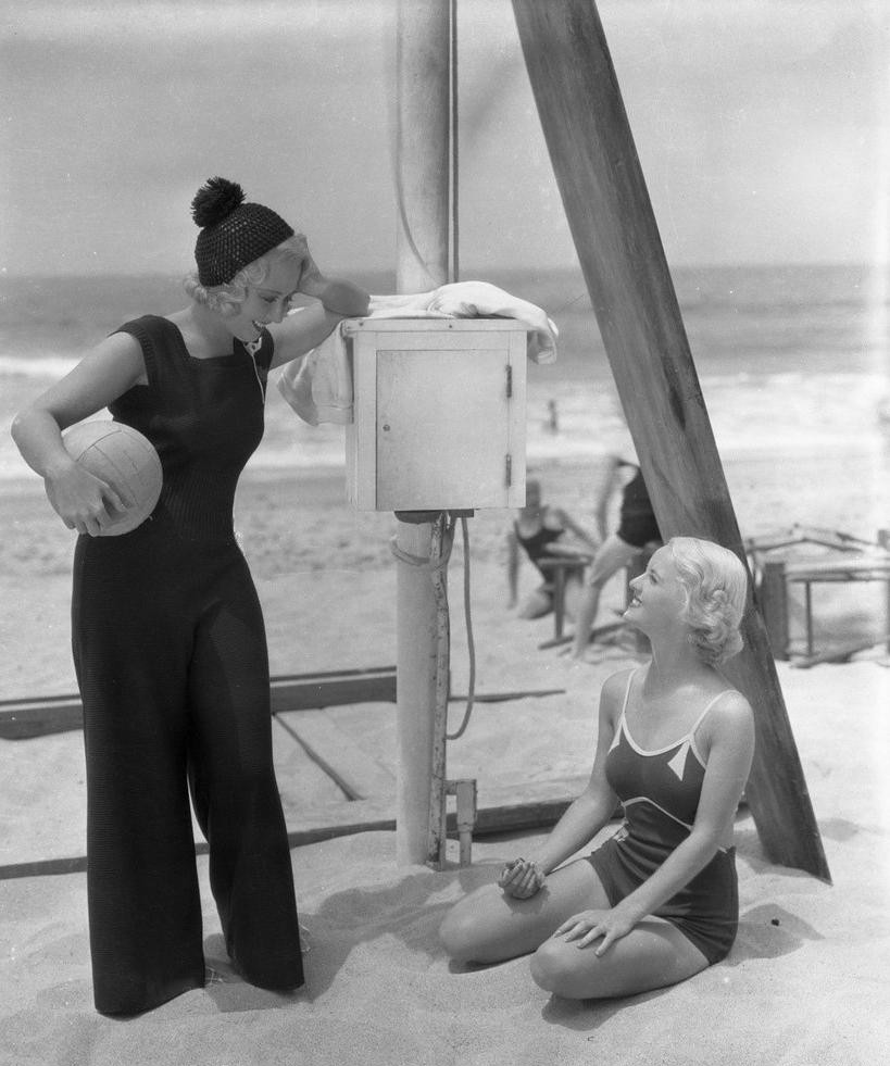 Joan Blondell & Bette Davis