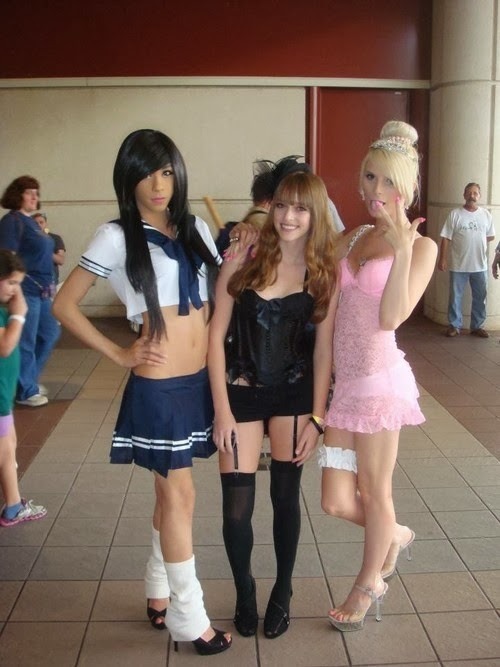 pro-shemale:  Mouthraping my whore
