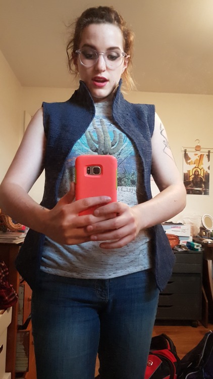 Guys I’m doing a thing! I tried sewing for the very first time last weekend, made this mockup 