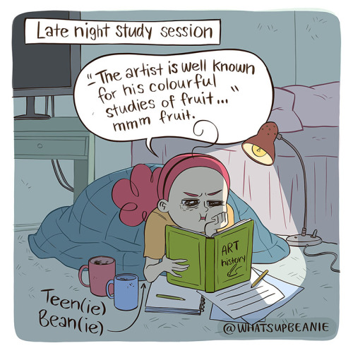 whatsupbeanie:Do you get easily distracted while studying or working? What’s the weirdest thin