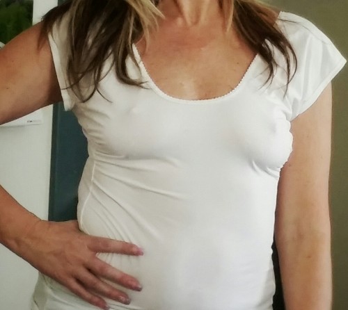 amanandhiswife:my sexy mormon milf, I love her cute tits.