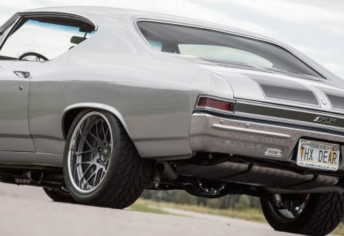 forgeline:  Dave Reeder’s ‘68 Chevelle is the result of a complete frame-off restoration managed by Nebraska’s Restore a Muscle Car. It’s powered by a 355rwhp Performance Enhanced 5.7L LS1 mated to a 4L60E 4-speed automatic transmission and rides