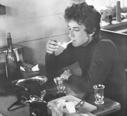 theswinginsixties:  Bob Dylan lights up. 