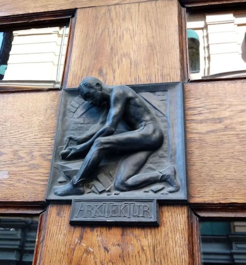 Ludvig Peterson, Konstnärshuset, 1898, StockholmThe Artists Association Building was created to prom