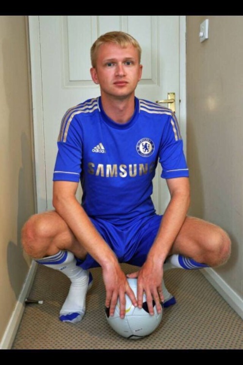 fitfootballplayers: Random lads in kits, pt. 1