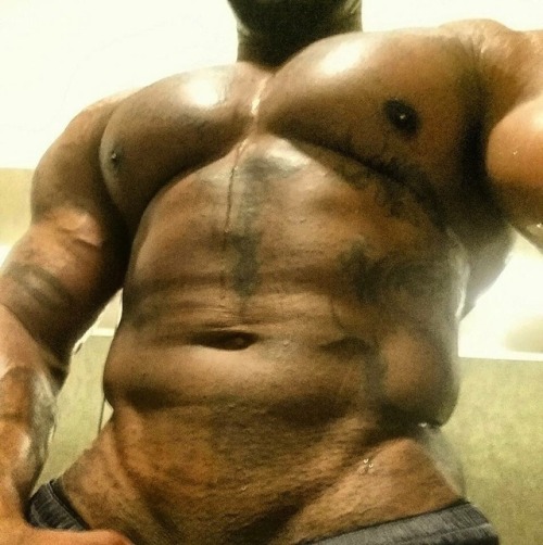 fcsdtrmntn:  @blackstripperworshippers