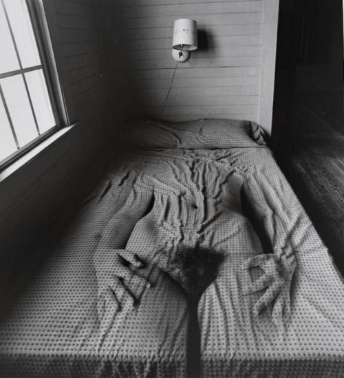 miss-catastrofes-naturales:  Jerry Uelsmann Untitled (Female Nude Melting into Bed) 1977 +