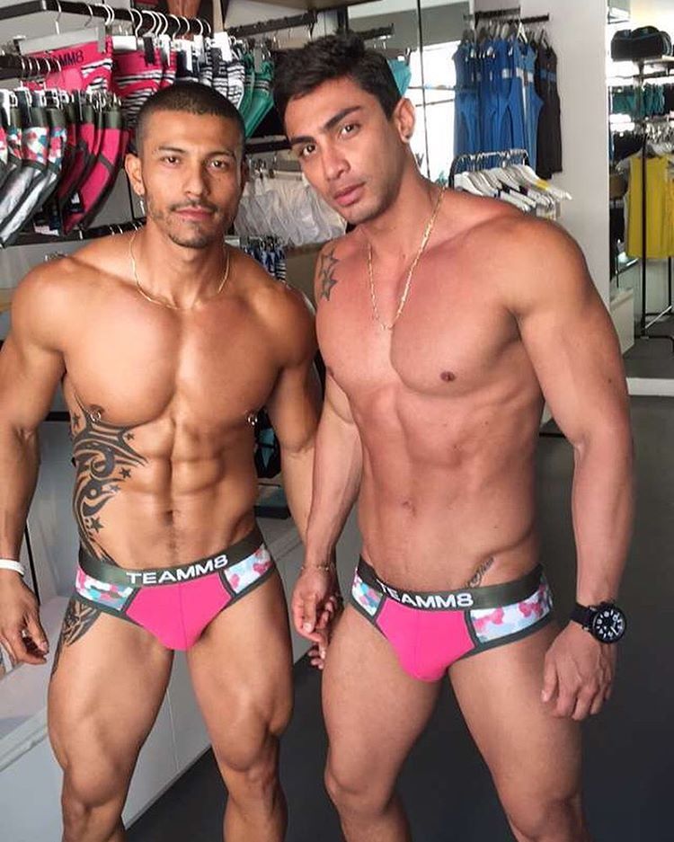 teamm8:  @alex_sanchez87 and @davidrest89 have arrived. See you in a bit at teamm8