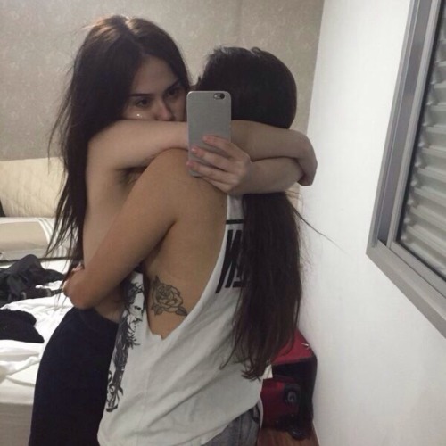 cutelesbians:  🌸✨🍥 