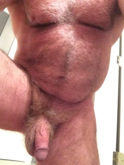 rayadito007:  dadsonsex:  Dad  nice and thick