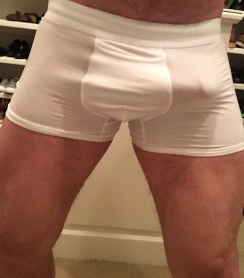 stmax51:  Got horned up at the office and stayed horny all the way home. Still haven’t busted this nut.