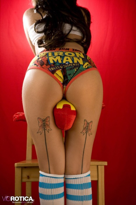 fattydaddysbabygirl:  artsexbooks:  Daddy do you like my iron man pants…….  But I NEED Iron Man pants. Seriously. 