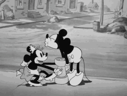 gameraboy:  Mickey’s Steam Roller (1934)