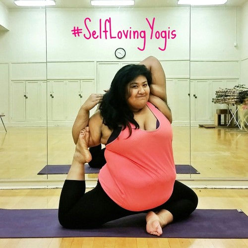 spacegoddessanu:  myhappyfat:big-gal-yoga:#SelfLovingYogis 14-Day Yoga Challenge with big-gal-yoga Day 8-14Sponsors: @personalrecordofficial @3rdstreetlegacy @stardancerdesigns Love this lady so much! Inspires me every day.  If she’s hosting a class,