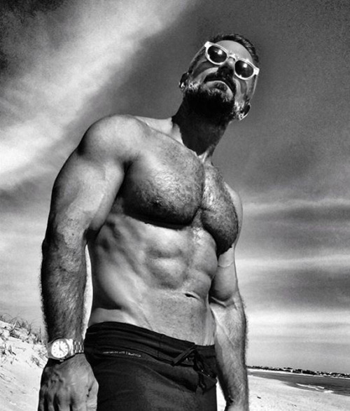 planesdrifter:  Follow planesdrifter: trueTHAT if you’re an admirer of older, hairy natural and muscular men.Check it out and the archive too or the live cams.