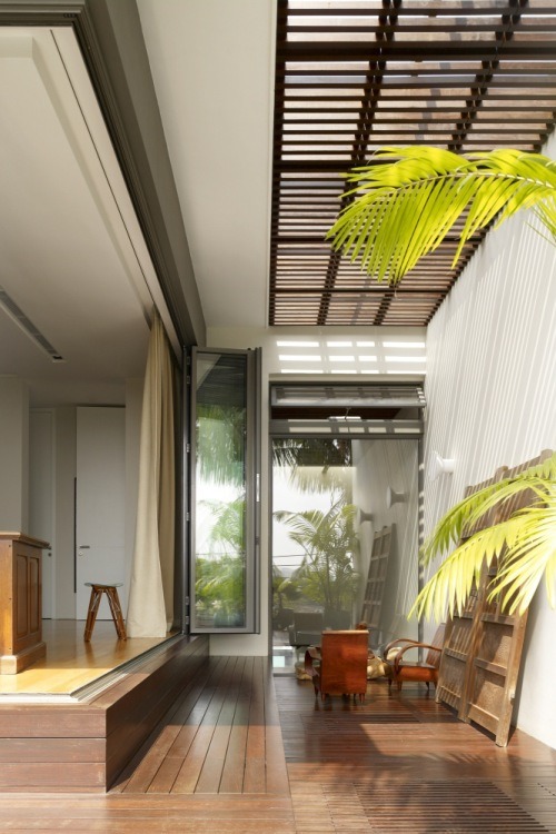 nonconcept:  Acoustic Alchemy, 14 Crowhurst Drive, Singapoore by Hyla Architects. 