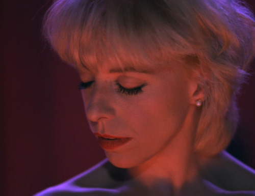  Julee Cruise /RIPDecember 1, 1956 – June 9, 2022 