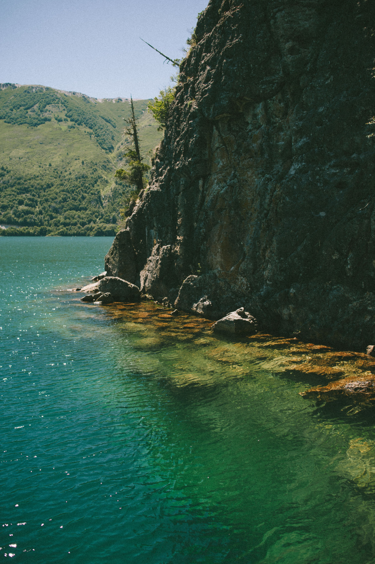 qristina:  francolarri:  Colores.  Decided I might be volunteering in Patagonia instead?