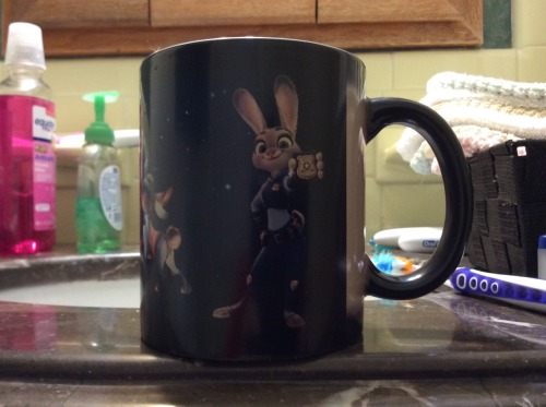 nekomimiranger: alexboehm55144: Got this in the mail yesterday! It’s one of those mugs that ch