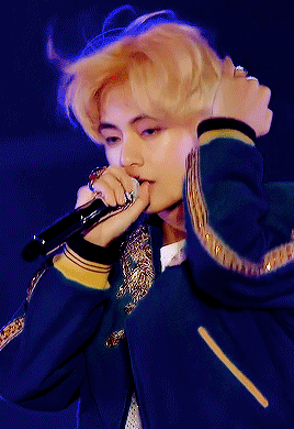 Taehyung Dnalove Yourself World Tour; Japan
