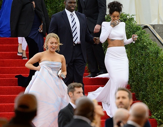 hellyeahrihannafenty:  LMFAO