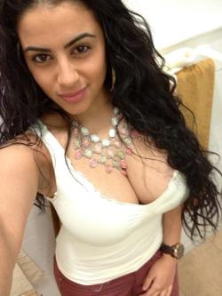 perfectlatinas:  Perfectlatinas