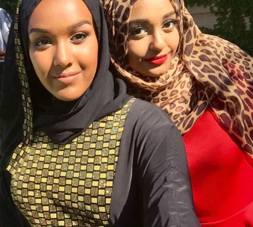 boldlipsandbighair:Eid pictures from this past weekend with my beautiful East African sistahs ✊❤️
