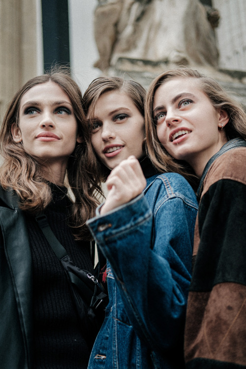 Krini Hernandez, Valerie Scherzinger, Patrycja Piekarska by Jean Baptiste SoulliatChanel - PFW PAP S