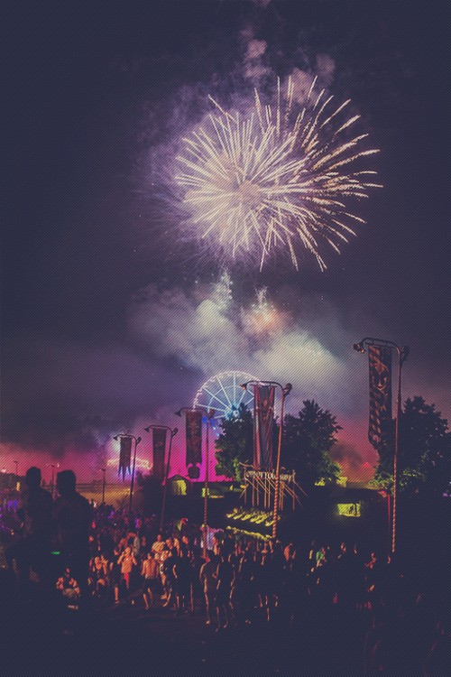 rave-republic:  Tomorrowland 2013 | StudioBrussel  