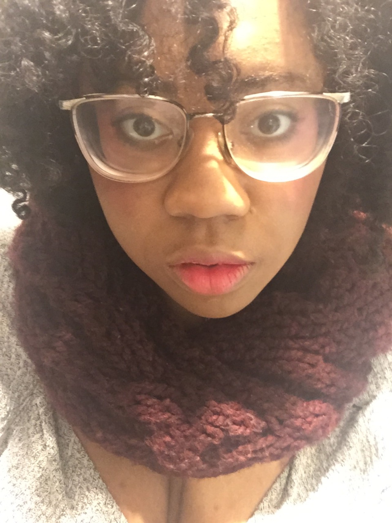 superhappypanda:  Hi hello I’m Alexis and I think I’m cute sometimes 