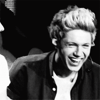 the-boys-who-stole-our-hearts:  nialler-is-beautiful:   @NiallOfficial : wasaaaap !
