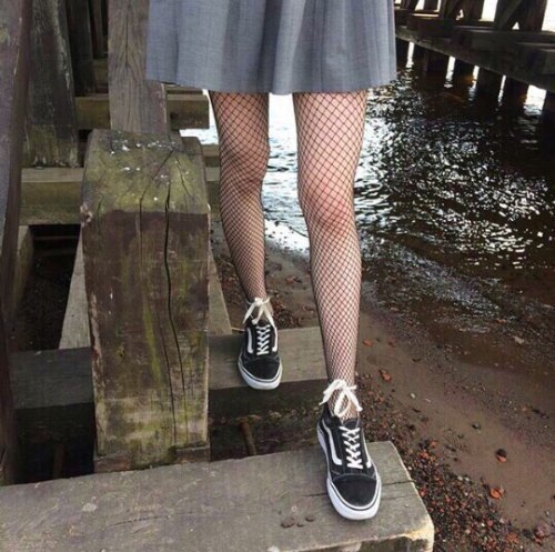 notsweetormeanorthin:  Thinspo 🖤