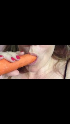 mywifeshot:  Vegetables are very good for you…
