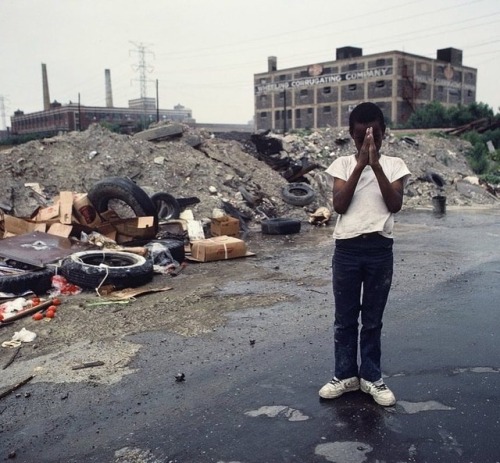 lostinurbanism: Chicago, Taylor near Washtenaw, June 1987. From the series “Chicago in the Rea