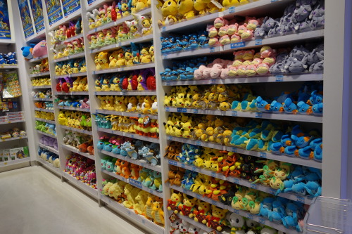 pacificpikachu:Pokémon Center Tokyo Bay, Part 1
