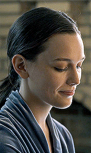 THE HAUNTING OF HILL HOUSE WARDROBE APPRECIATION ↳ Nell Crain