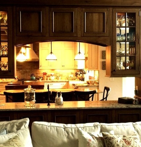 Cincinnati Home Bar Wet BarExample Of A Mid-sized Classic Wet Bar Design With Beaded Inset Cabinets,