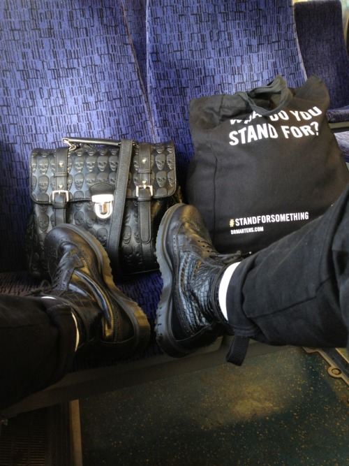 y0ur4veragekid:  Train journeys
